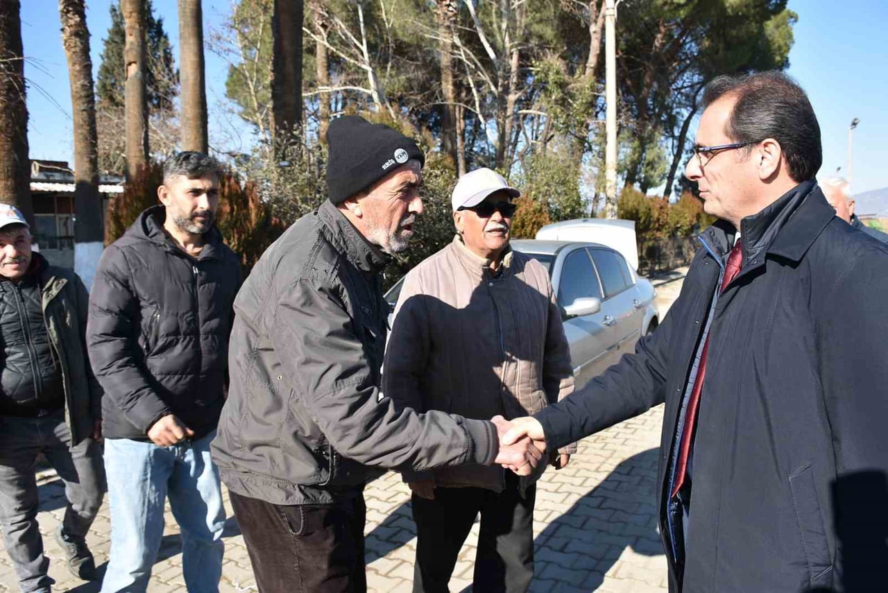 MANİSA’NIN SALİHLİ İLÇE KAYMAKAMI ALİ GÜLDOĞAN, İLÇEYE BAĞLI EMİRHACILI VE KARAYAHŞİ MAHALLELERİNİ...