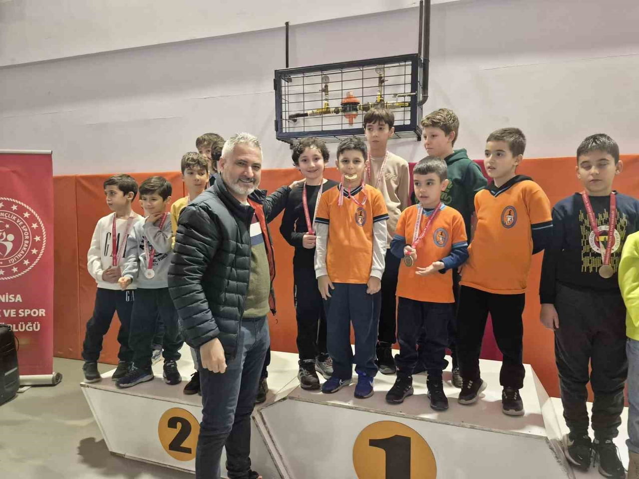 MANİSA’NIN SALİHLİ İLÇESİNDE 10 OCAK ÇALIŞAN GAZETECİLER GÜNÜ KAPSAMINDA ÇOCUKLARA YÖNELİK...