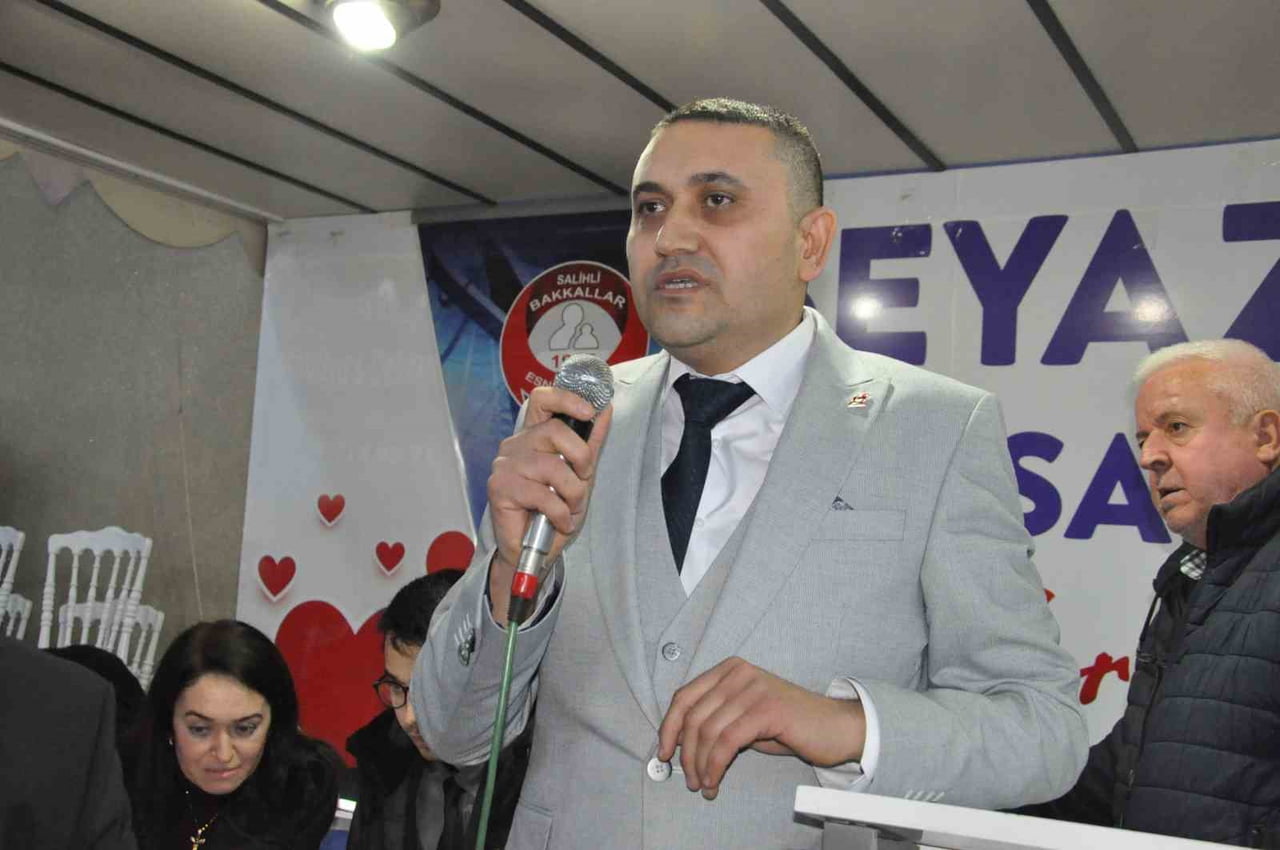 MANİSA’NIN SALİHLİ İLÇESİNDEKİ BAKKALLAR ESNAF ODASI’NIN GERÇEKLEŞTİRİLEN OLAĞAN GENEL KURULUNDA...