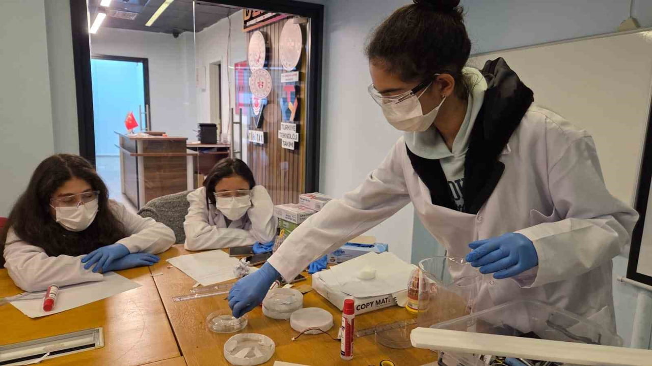 MENTEŞE’DE GELECEĞİN MÜHENDİSLERİ YETİŞİYOR