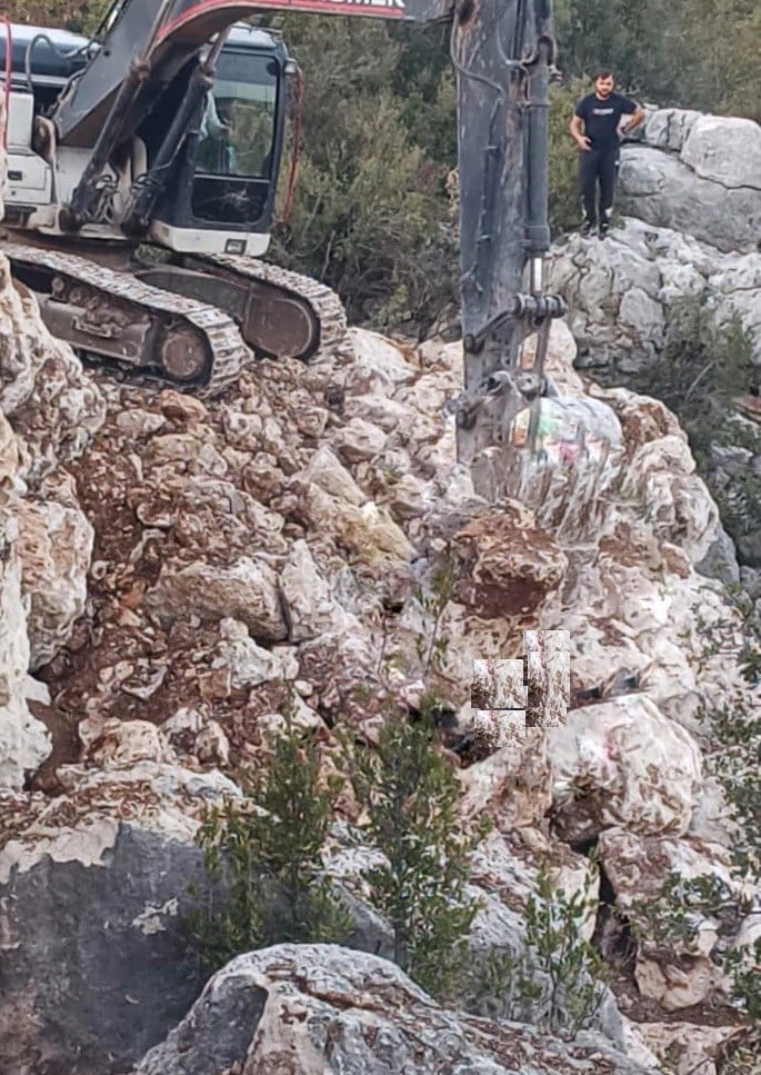 MERSİN'İN SİLİFKE İLÇESİNDE KAYA DUVARIN YIKILMASI SONUCU ÇALIŞMA YAPAN 20 YAŞINDAKİ  EKREM YAMŞAH...