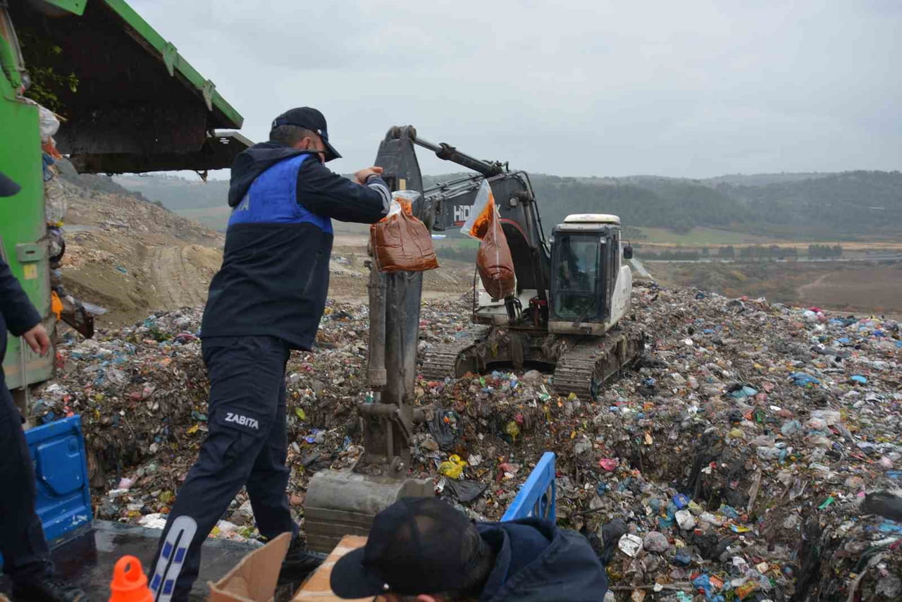 MERSİN BÜYÜKŞEHİR BELEDİYESİ, ŞEHİRLERARASI YOLCU OTOBÜSLERİNDE SAĞLIKSIZ VE MEVZUATA AYKIRI...