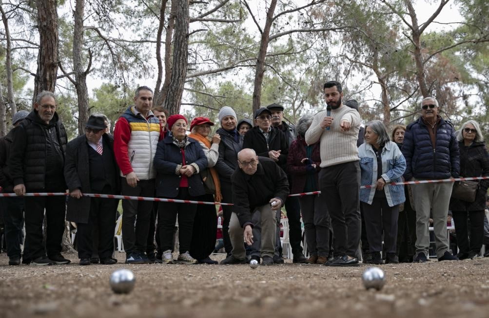 MERSİN BÜYÜKŞEHİR BELEDİYESİ TARAFINDAN HAYATA GEÇİRİLEN EMEKLİ EVLERİ, KENT GENELİNDE EMEKLİLERİN...