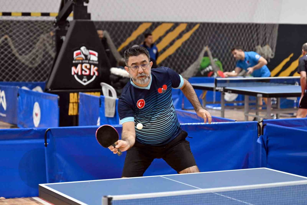 MERSİN BÜYÜKŞEHİR BELEDİYESİNİN DESTEKLERİYLE DÜZENLENEN 5. ULUSAL MASA TENİSİ VETERAN TURNUVASI...