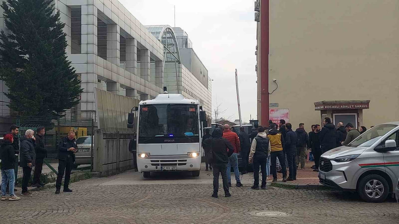 MESEM ÜZERİNDEN 77 MİLYON LİRALIK KAMU ZARARINA YOL AÇTIKLARI İDDİASIYLA YARGILANAN 7’Sİ TUTUKLU...