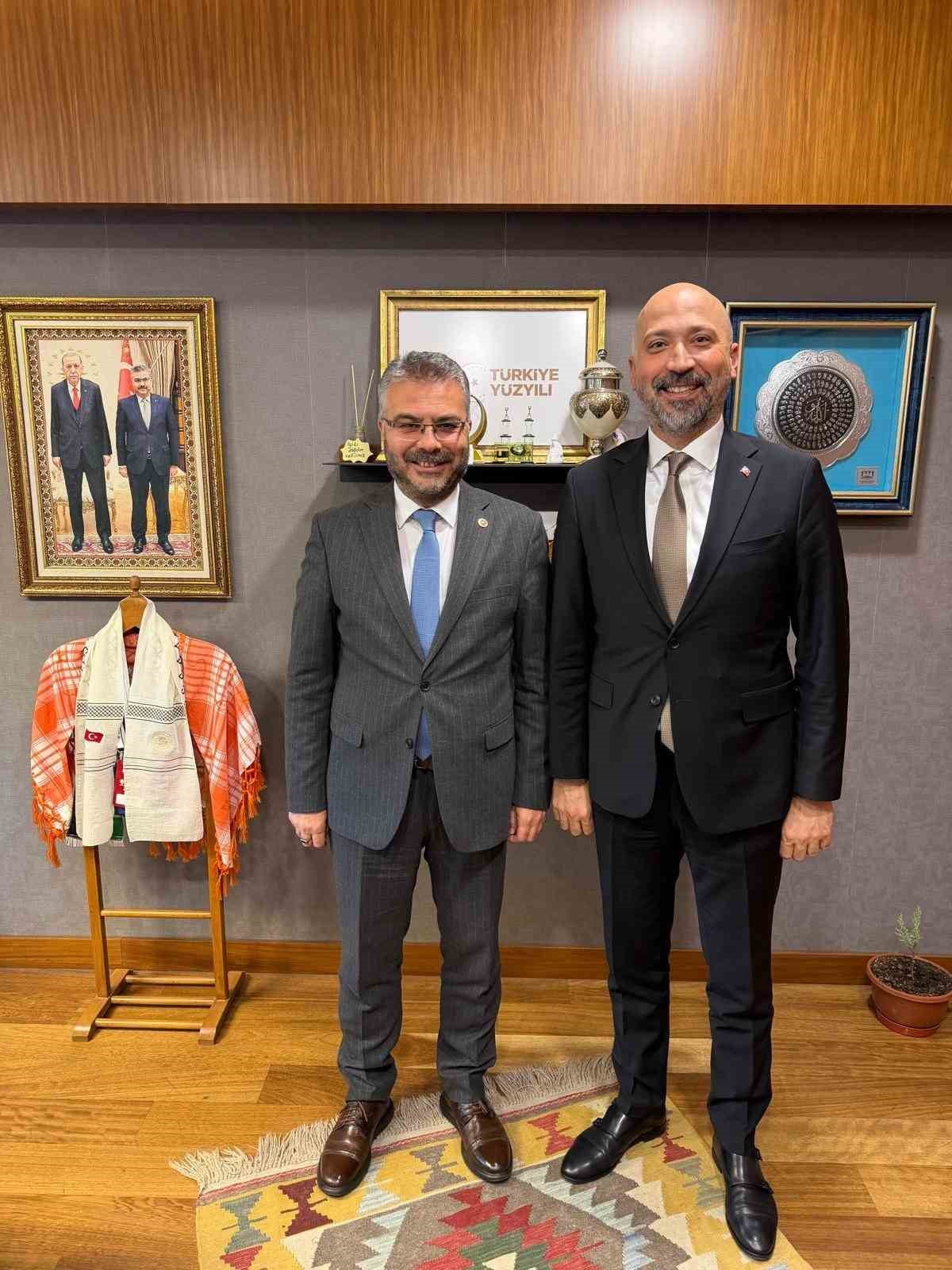 MİLLETVEKİLİ ÖMER ÖZMEN VE BAŞKAN ARIKAN