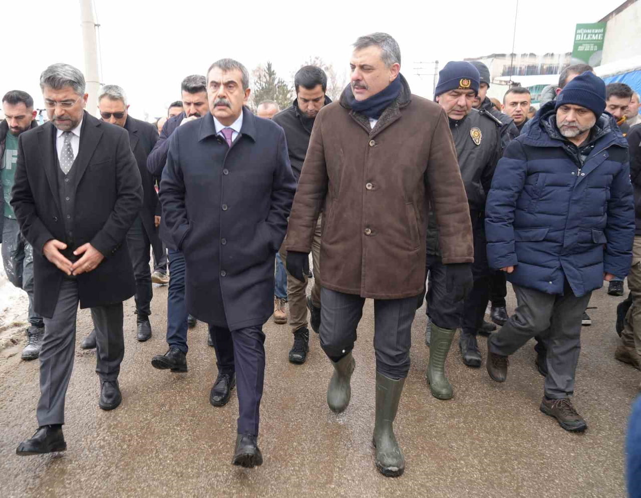 MİLLİ EĞİTİM BAKANI PROF. DR. YUSUF TEKİN, ERZURUM'DA MEYDANA GELEN 2 KİŞİNİN HAYATINI KAYBETTİĞİ...