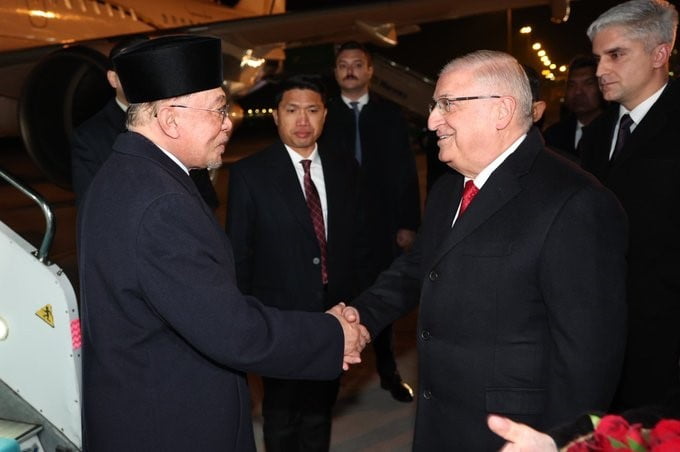 MİLLİ SAVUNMA BAKANI YAŞAR GÜLER, CUMHURBAŞKANI RECEP TAYYİP ERDOĞAN’IN RESMİ DAVETLİSİ OLARAK...