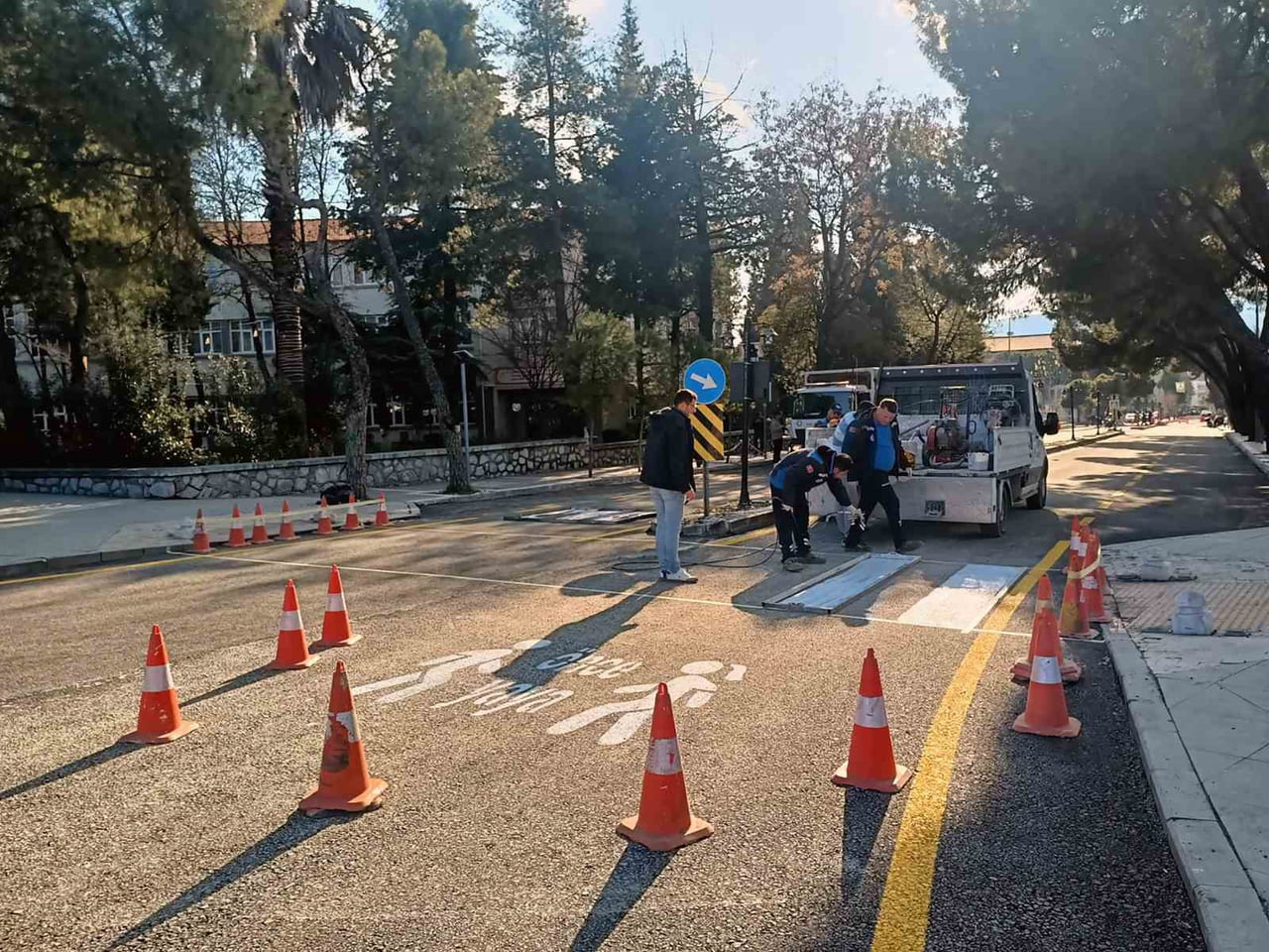 MUĞLA BÜYÜKŞEHİR, MENTEŞE’DE YOL YATIRIMLARINI ARALIKSIZ SÜRDÜRÜYOR