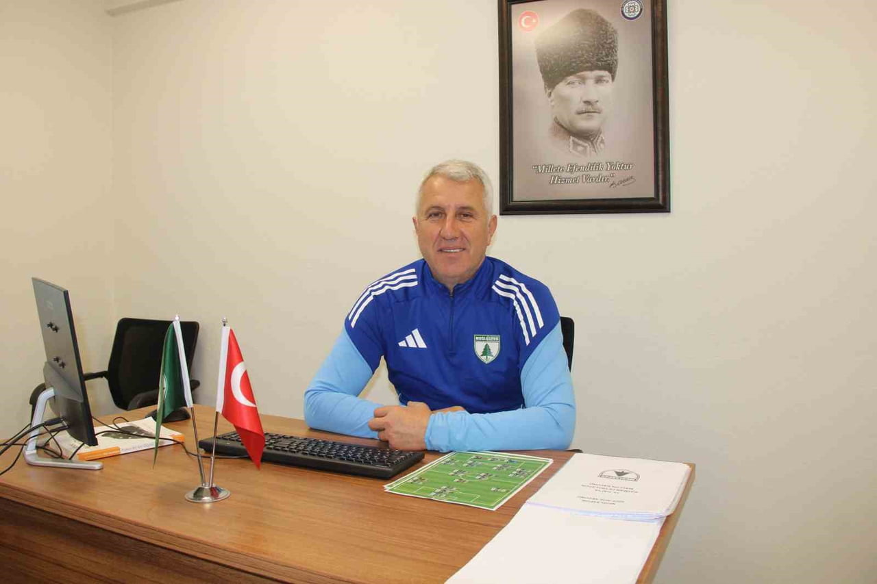 MUĞLASPOR TEKNİK DİREKTÖRÜ BESİM DURMUŞ, DEPLASMANDA BEYKOZ ANADOLUSPOR’U 2-1 MAĞLUP ETTİKLERİ...