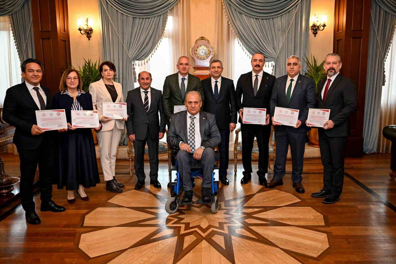 MURATPAŞA BELEDİYESİ, ENGELLİ BİREYLERİN KAMUSAL ALANLARA GÜVENLİ, BAĞIMSIZ VE EŞİT ERİŞİMİNİ ESAS...