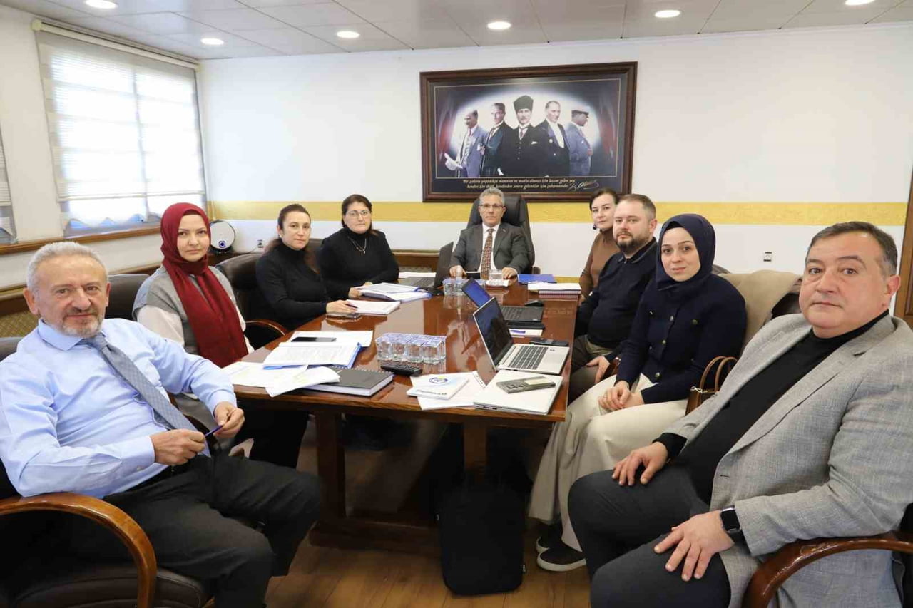 NAZİLLİ BELEDİYESİ İLE HAK-İŞ KONFEDERASYONU’NA BAĞLI HİZMET-İŞ SENDİKASI ARASINDA 3 YIL GEÇERLİ...