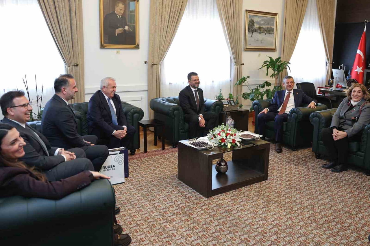 NİLÜFER BELEDİYE BAŞKANI ŞADİ ÖZDEMİR, CHP NİLÜFER İLÇE ÖRGÜTÜ İLE BİRLİKTE ANKARA’DA BİR DİZİ...