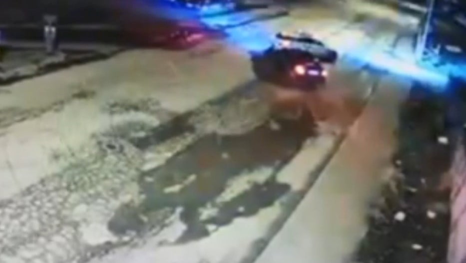 ORDU'NUN ALTINORDU İLÇESİNDE POLİSİN ‘DUR' İHTARINA UYMAYARAK KAÇAN ALKOLLÜ SÜRÜCÜ, TAKİP...