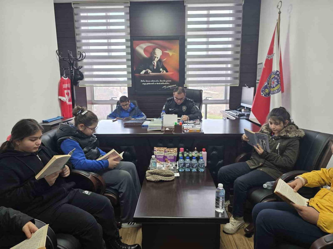 ORDU’NUN ÇATALPINAR İLÇESİNDE YÜRÜTÜLEN "BİRLİKTE OKUYORUZ" PROJESİ KAPSAMINDA, ÖĞRENCİLER...