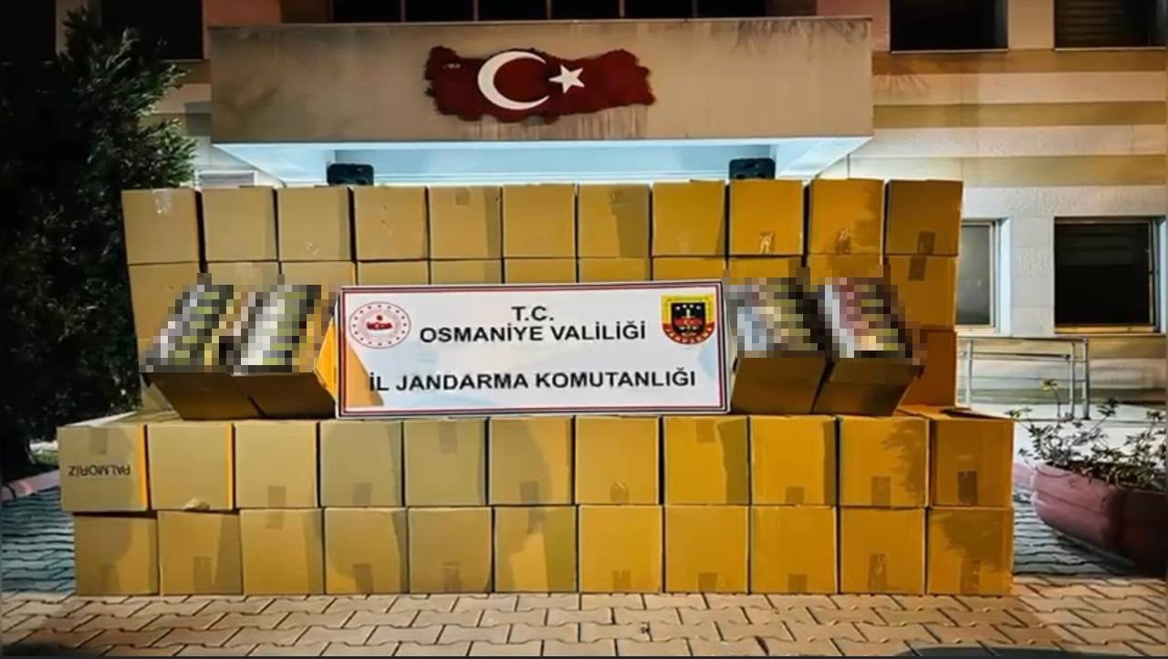 OSMANİYE’DE DURDURULAN TIRDA 1 MİLYON LİRALIK KAÇAK MAKARON YAKALANDI