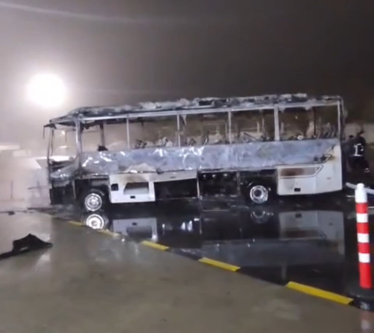 OTOBÜS ALEV TOPUNA DÖNDÜ