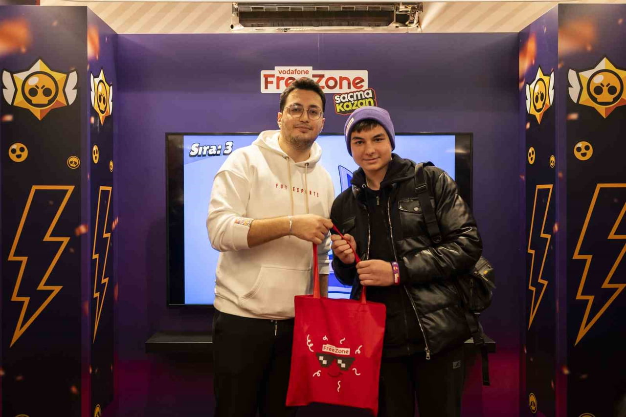 OYUN VE ESPORDAKİ GELİŞİMİN EN BÜYÜK DESTEKÇİLERİNDEN BİRİ OLAN VODAFONE FREEZONE, OYUNSEVERLERE...