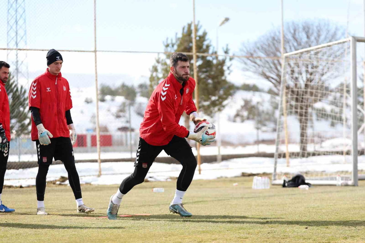 ÖZBELSAN SİVASSPOR, TRENDYOL 1. LİG’İN 23. HAFTASINDA YARIN SAHASINDA OYNAYACAĞI PENDİKSPOR...