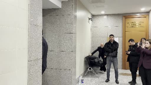 Fenerbahçe Spor Kulübü Başkanı Sadettin Saran, ‘yasadışı bahse teşvik etmek’ suçundan hakim...