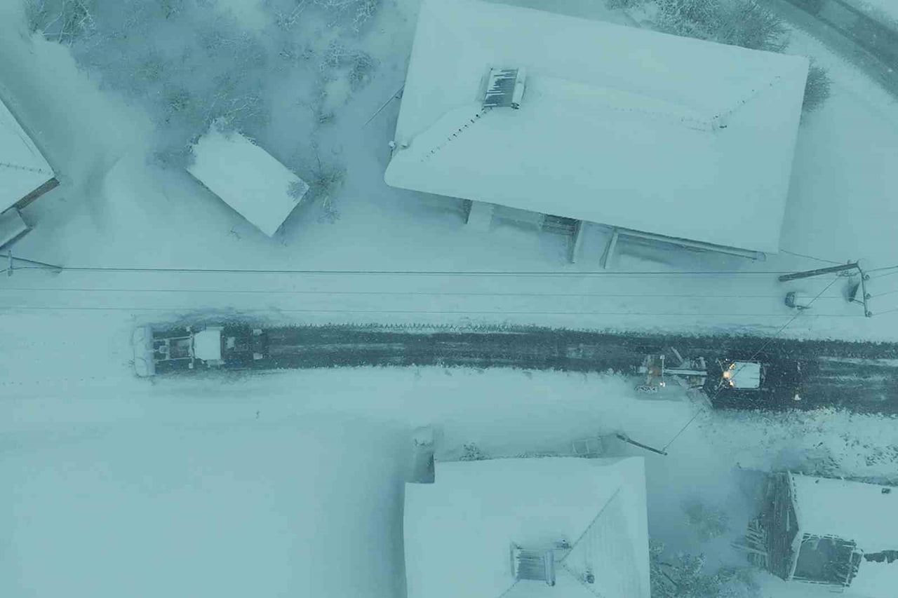 SAKARYA BÜYÜKŞEHİR BELEDİYESİ, YÜKSEK KESİMLERDE ETKİLİ OLAN KAR YAĞIŞI SONRASI ULAŞIMDA AKSAMA...