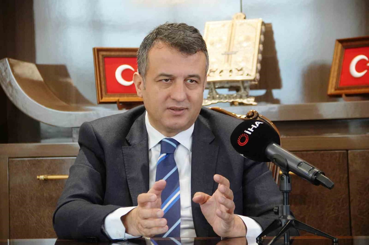 SAMSUN BÜYÜKŞEHİR BELEDİYE BAŞKANI HALİT DOĞAN, ÇİN’İN OTOMOTİV FİRMASI CHERY’NİN SAMSUN’DA...