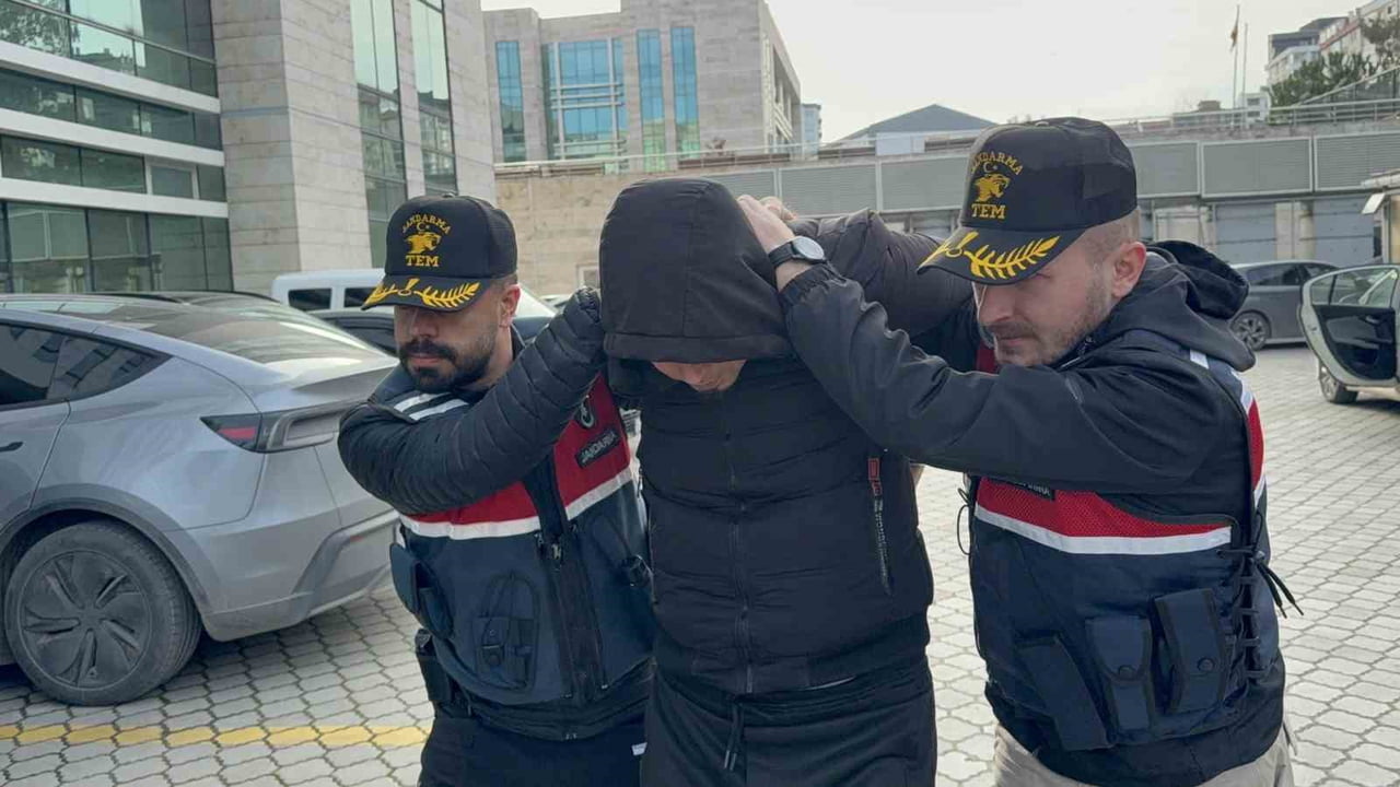 SAMSUN’DA JANDARMA EKİPLERİNCE DEAŞ SİLAHLI TERÖR ÖRGÜTÜNE YÖNELİK YÜRÜTÜLEN ÇALIŞMALAR KAPSAMINDA...