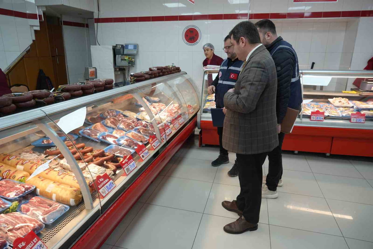 SAMSUN’DA TİCARET BAKANLIĞI EKİPLERİ TARAFINDAN 2025 YILI BOYUNCA SÜRDÜRÜLEN DENETİMLER KAPSAMINDA...