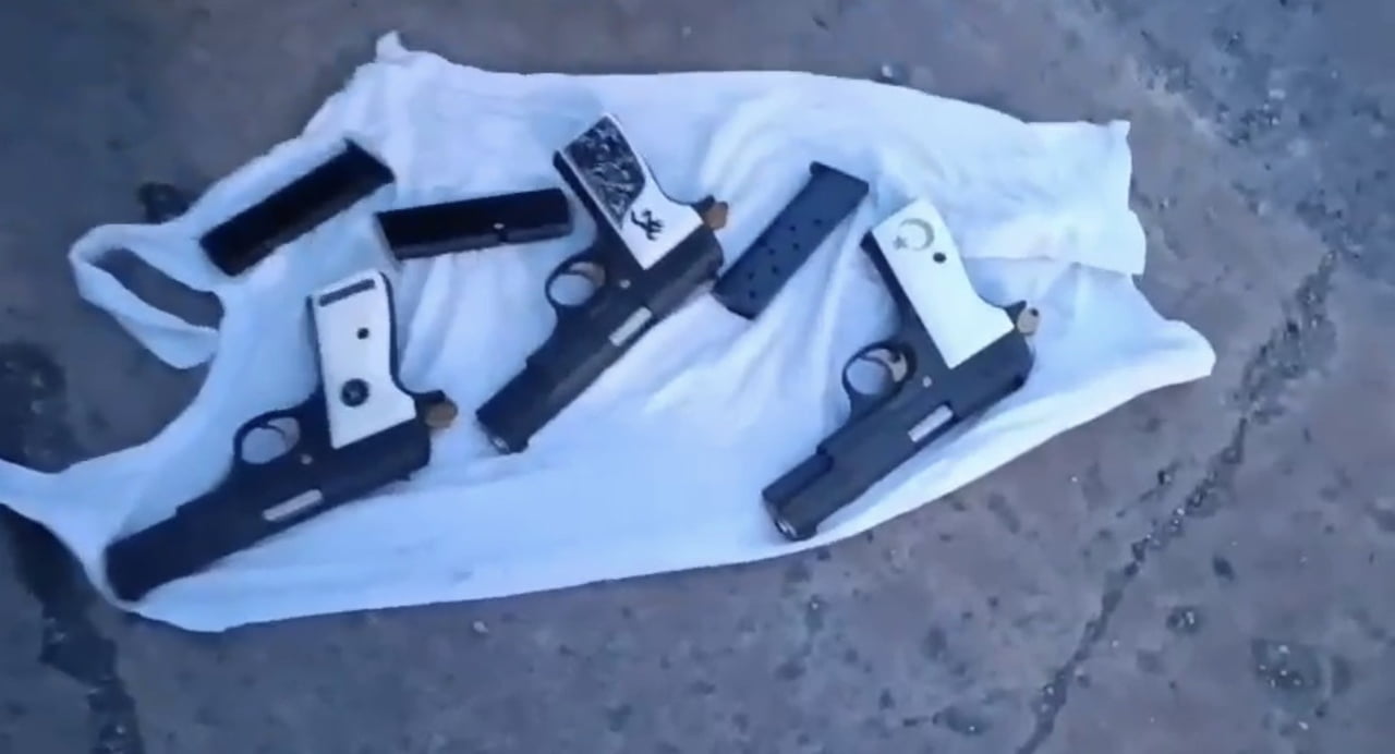 SAMSUN’UN TEKKEKÖY İLÇESİNDE ŞÜPHE ÜZERİNE DURDURULAN ARAÇTA YAPILAN ARAMADA 3 ADET RUHSATSIZ...