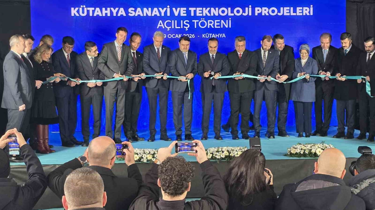 SANAYİ VE TEKNOLOJİ BAKANI MEHMET FATİH KACIR, KÜTAHYA SANAYİ VE TEKNOLOJİ PROJELERİ AÇILIŞ...