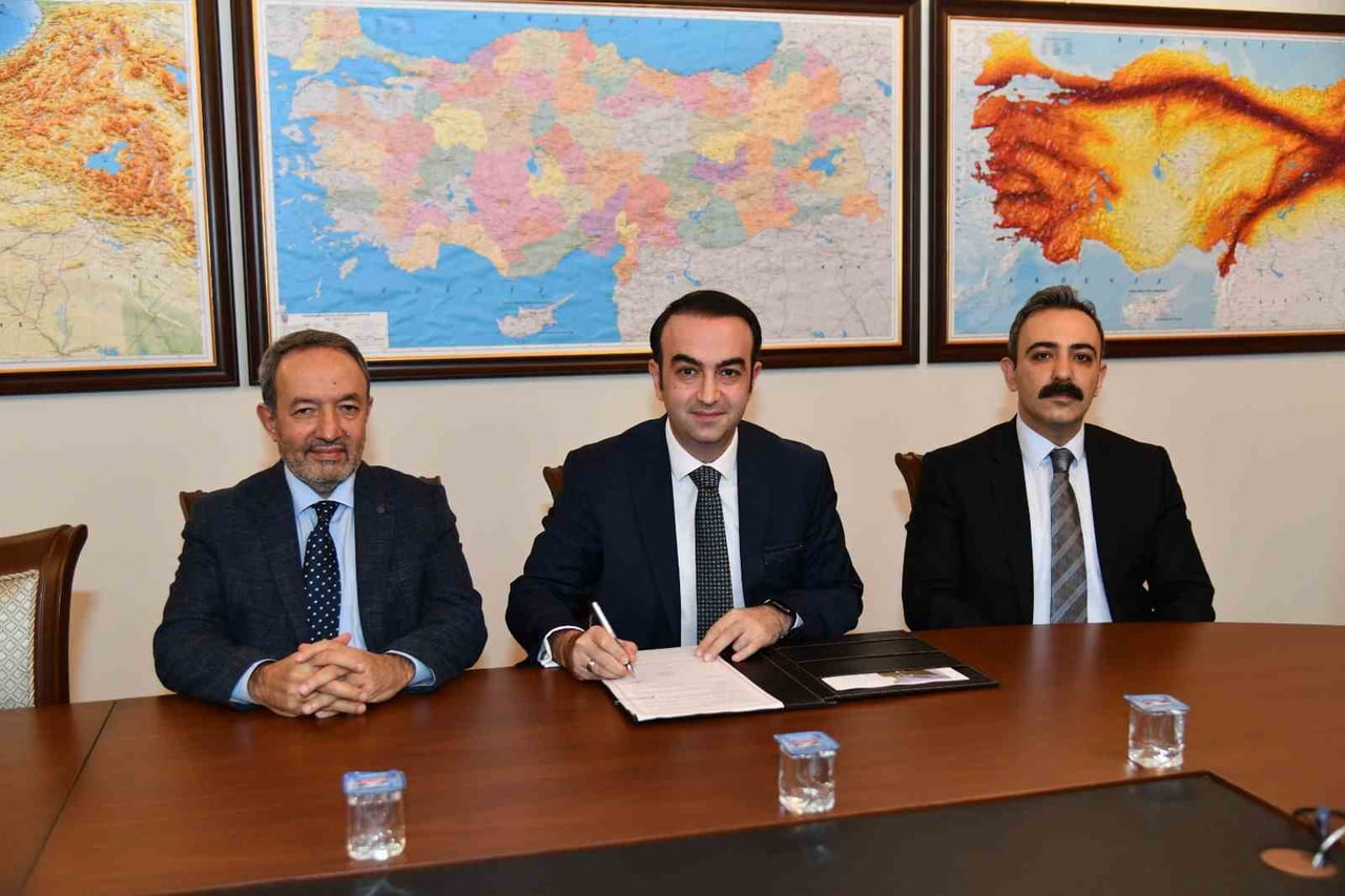 SARAY’A YENİ SAĞLIK YATIRIMI: 6 HEKİMLİ AİLE SAĞLIĞI MERKEZİ VE 112 İSTASYONU YAPILACAK