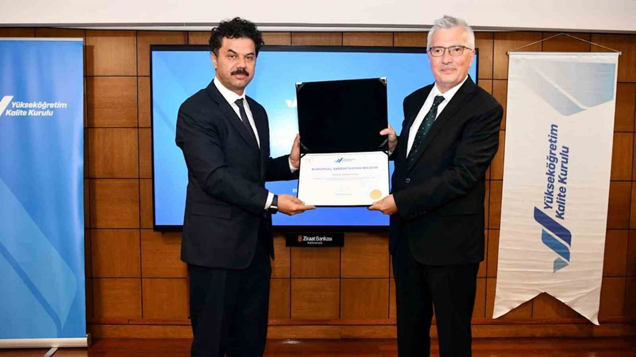 SELÇUK ÜNİVERSİTESİ, 2025 YILINDA YATIRIM VE PROJELERLE EĞİTİM ALTYAPISINI GÜÇLENDİRİRKEN BİLİMSEL...