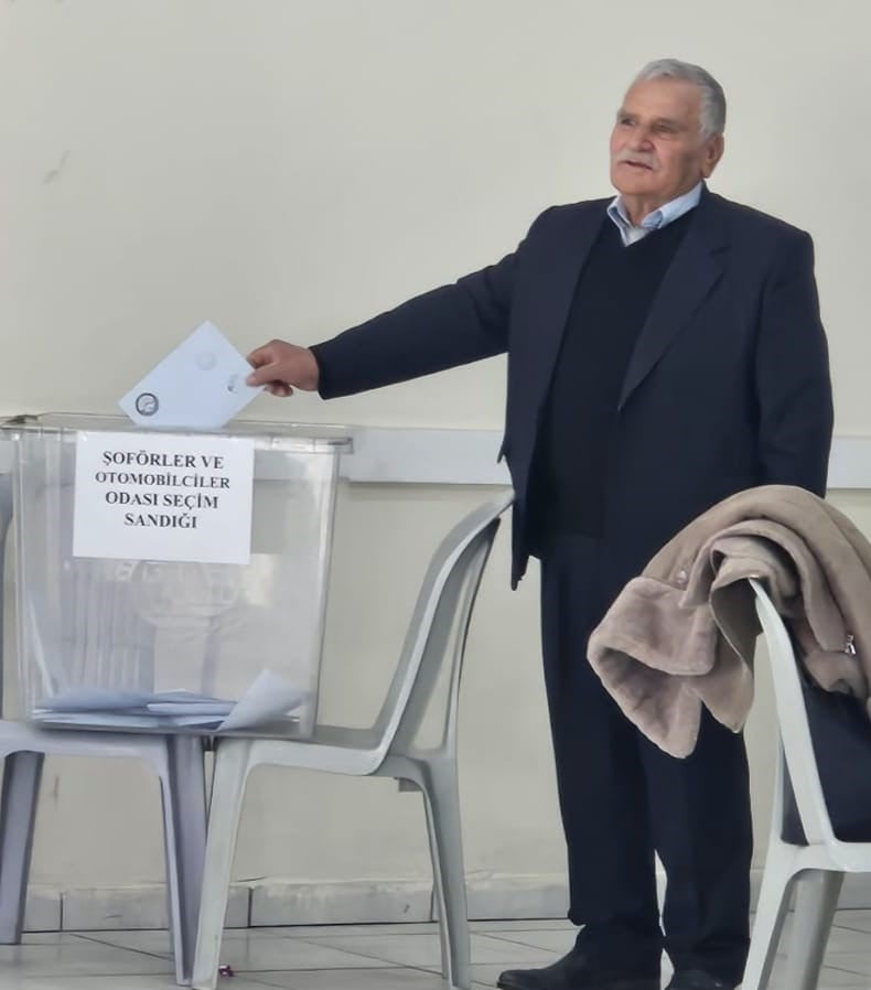 SELENDİ ŞOFÖRLER VE OTOMOBİLCİLER ODASI'NIN OLAĞAN GENEL KURULUNDA MEVCUT BAŞKAN ŞÜKRÜ FİLİK...