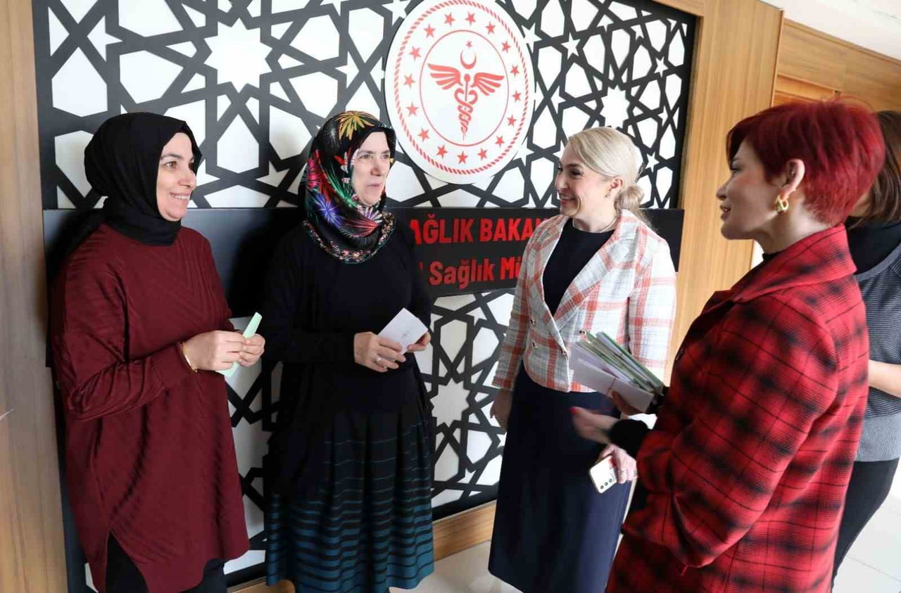 SERVİKS KANSERİ FARKINDALIK AYI ETKİNLİKLERİ KAPSAMINDA SAMSUN İL SAĞLIK MÜDÜRLÜĞÜ HALK SAĞLIĞI...