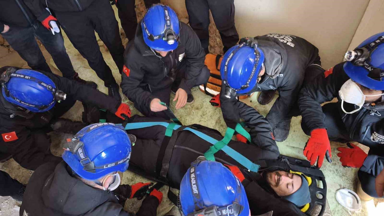 SİİRT AFAD İL MÜDÜRLÜĞÜ, ÖNCÜLÜĞÜNDE AFETLERE HAZIRLIK İÇİN TEORİK VE SAHA AKREDİTASYON EĞİTİMİ...