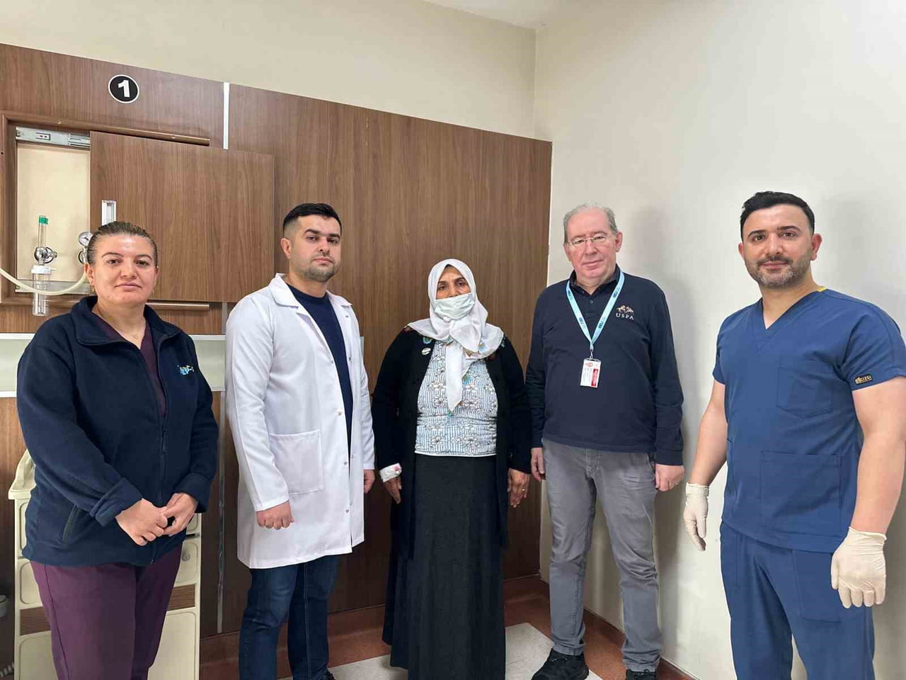 SİİRT EĞİTİM VE ARAŞTIRMA HASTANESİ’NE RUTİN KONTROL İÇİN GELEN SULTAN YILDIRIM’IN (46), SOL...