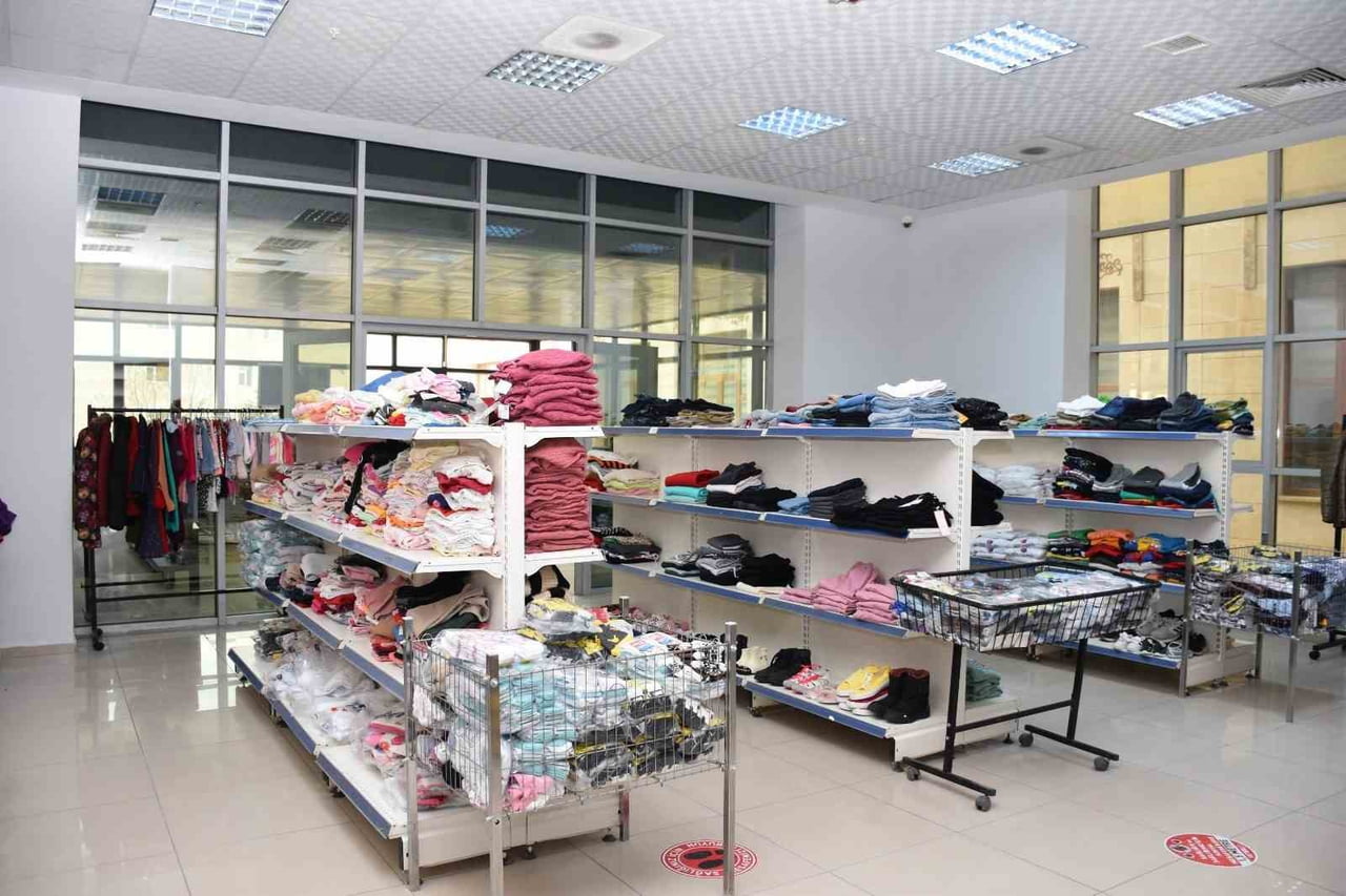 SİİRT İL EMNİYET MÜDÜRLÜĞÜ, TOPLUMUN HER KESİMİNE DOKUNAN SOSYAL SORUMLULUK ANLAYIŞI DOĞRULTUSUNDA...