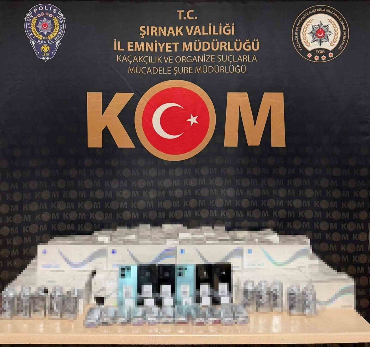 ŞIRNAK'TA POLİS EKİPLERİNCE DÜZENLENEN NARKOTİK VE KAÇAKÇILIK OPERASYONLARINDA ÇOK SAYIDA GÜMRÜK...