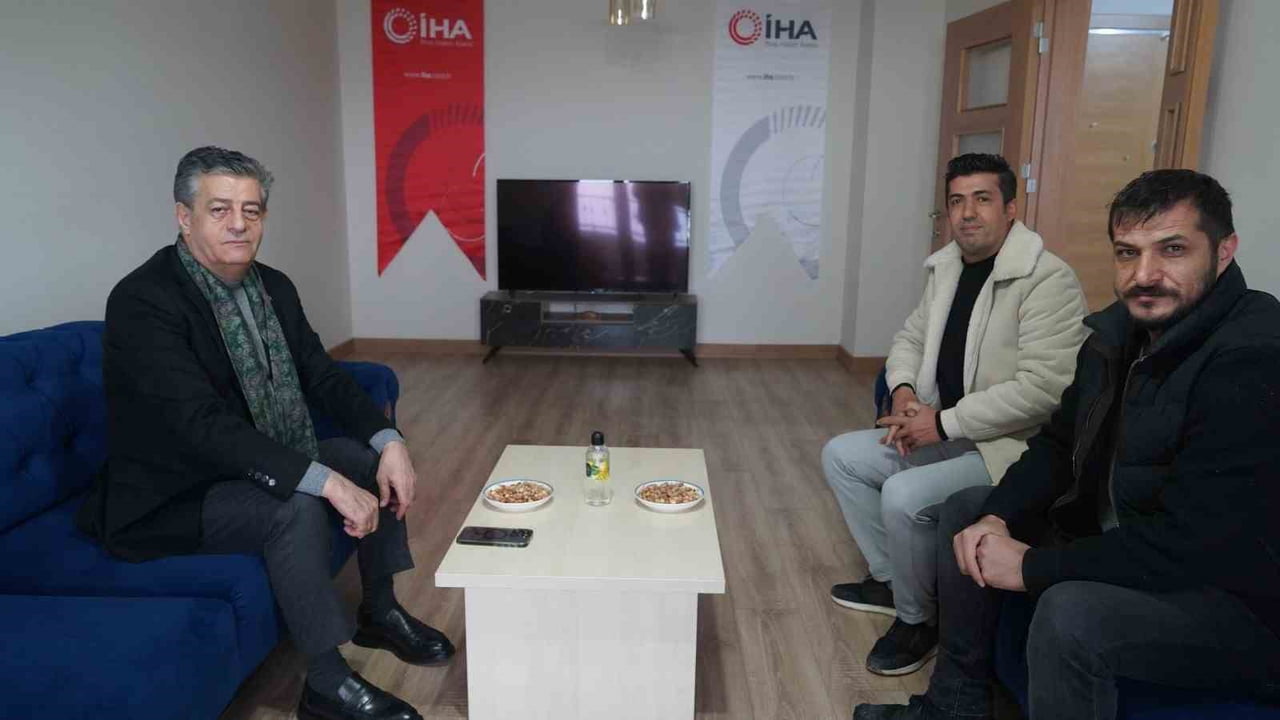 ŞIRNAK BELEDİYE BAŞKANI MEHMET YARKA, 10 OCAK ÇALIŞAN GAZETECİLER GÜNÜ DOLAYISIYLA İHLAS HABER...