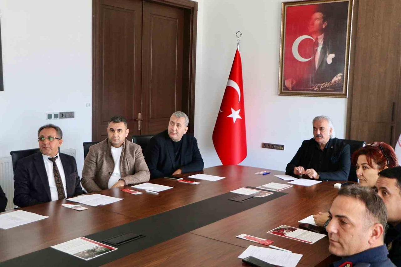 SÖKE'DE ÇOCUK KORUMA KURULU VE KADINA ŞİDDET KOMİSYONU TOPLANTISI