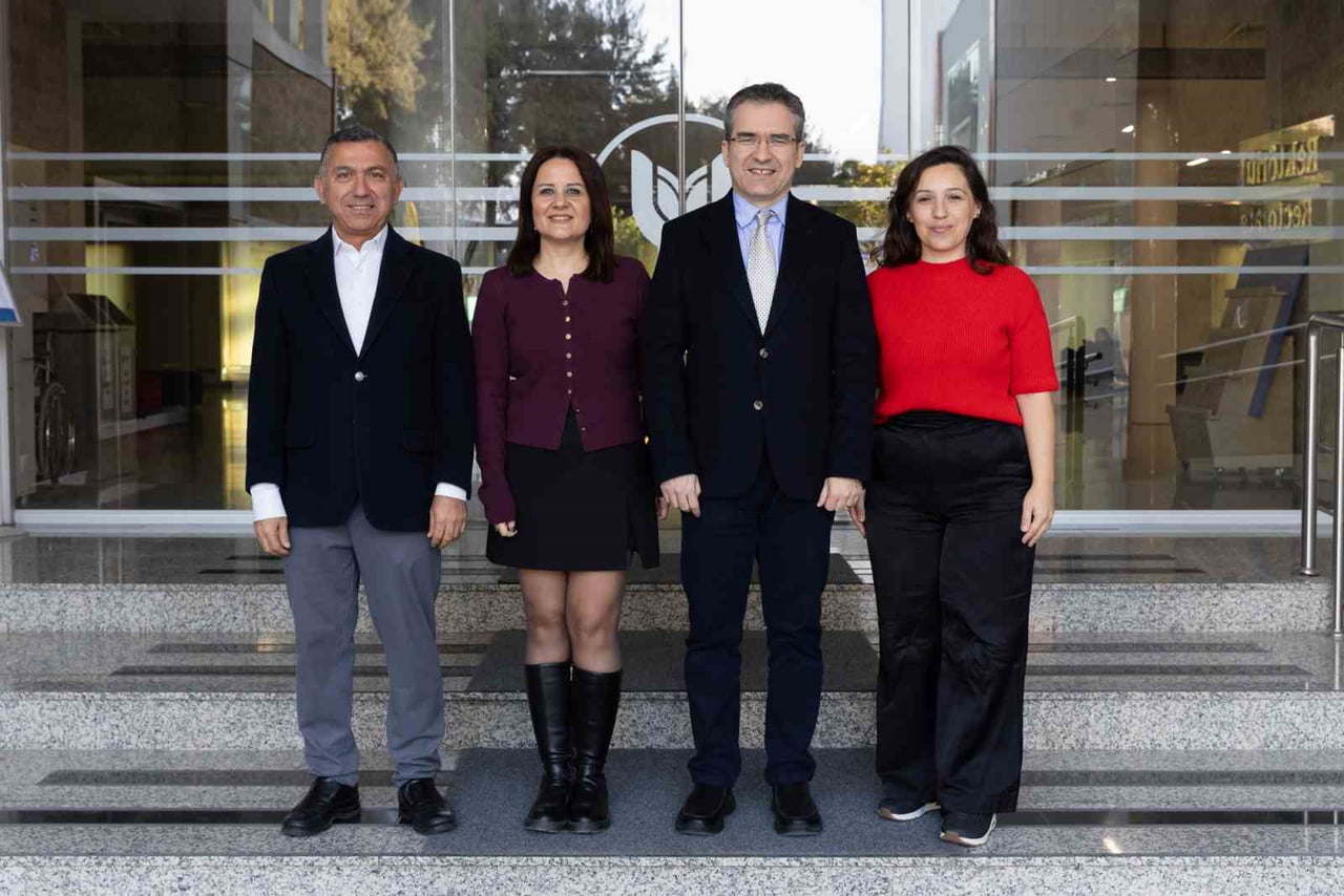 (SOLDAN SAĞA) NECİP ATILGAN, EZGİ GÜLAY, PROF.DR.YİĞİT KAZANÇOĞLU,BAŞAK KAFTAN