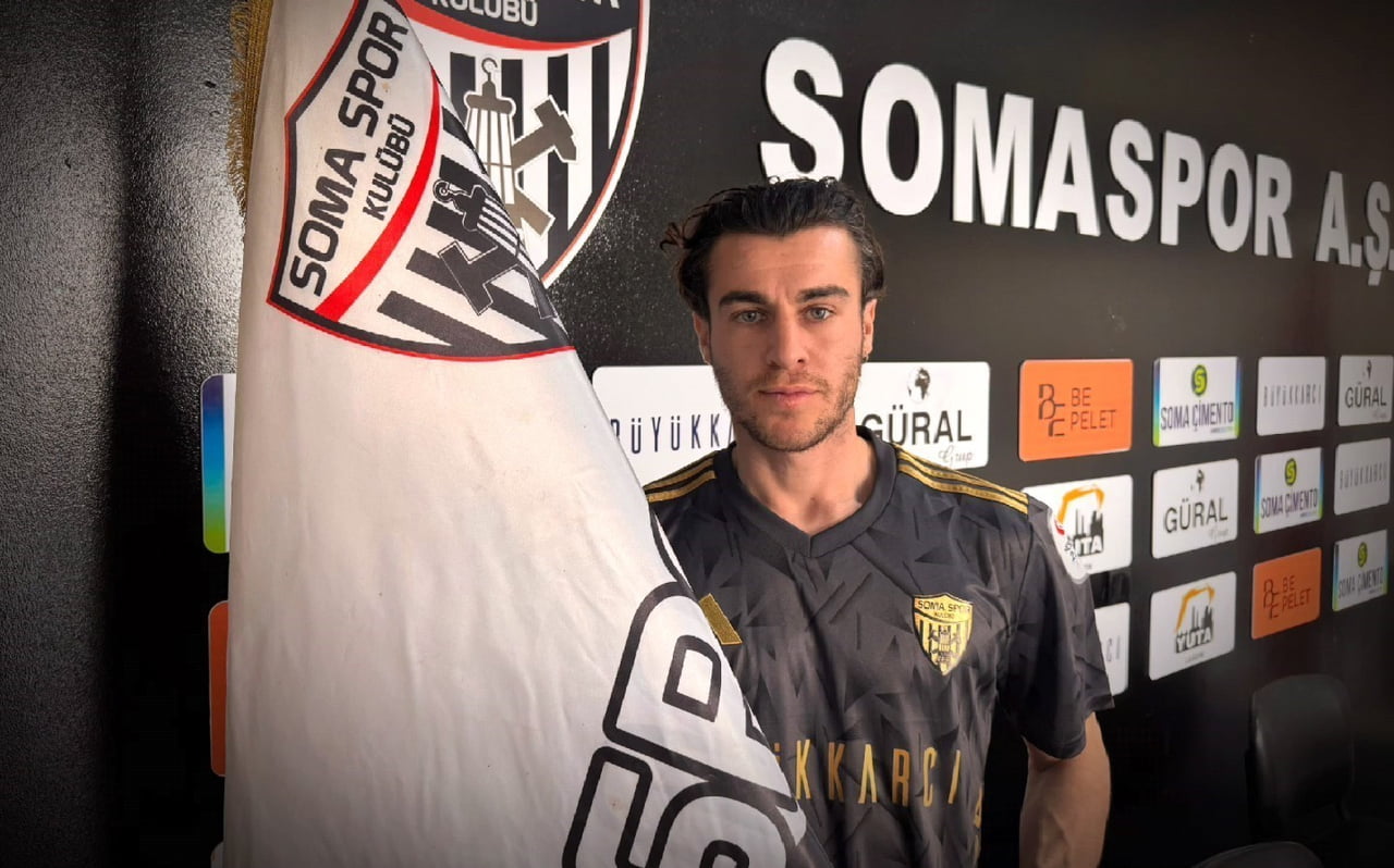 SOMASPOR 3. LİG EKİBİ KARŞIYAKA'DAN DA KANAT OYUNCUSU NAMIK BARIŞ ÇELİK İLE ANLAŞMAYA VARDI. 27...