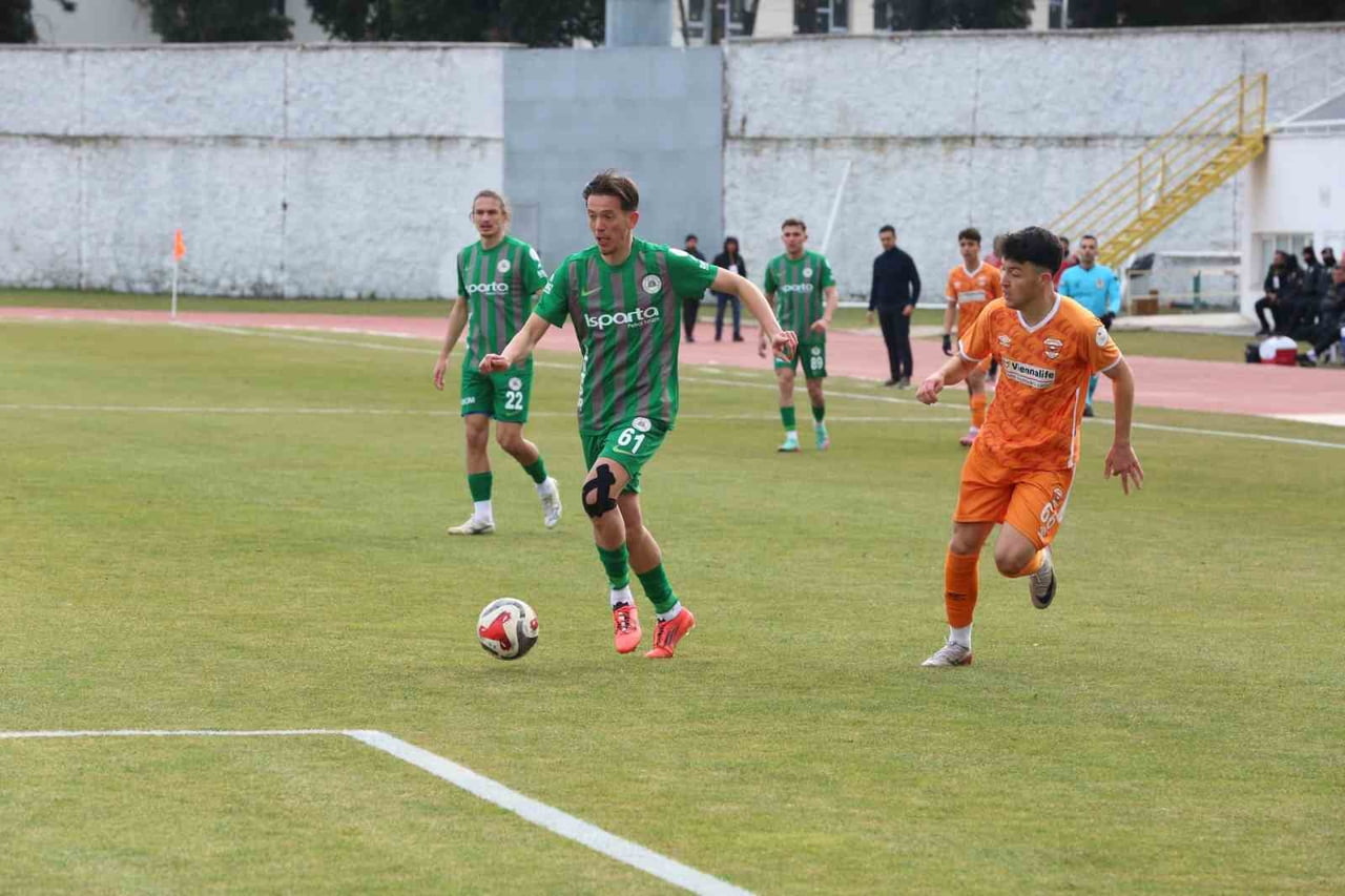 SPO ISBAŞ ISPARTA 32 SPOR: 7 ADANASPOR: 0