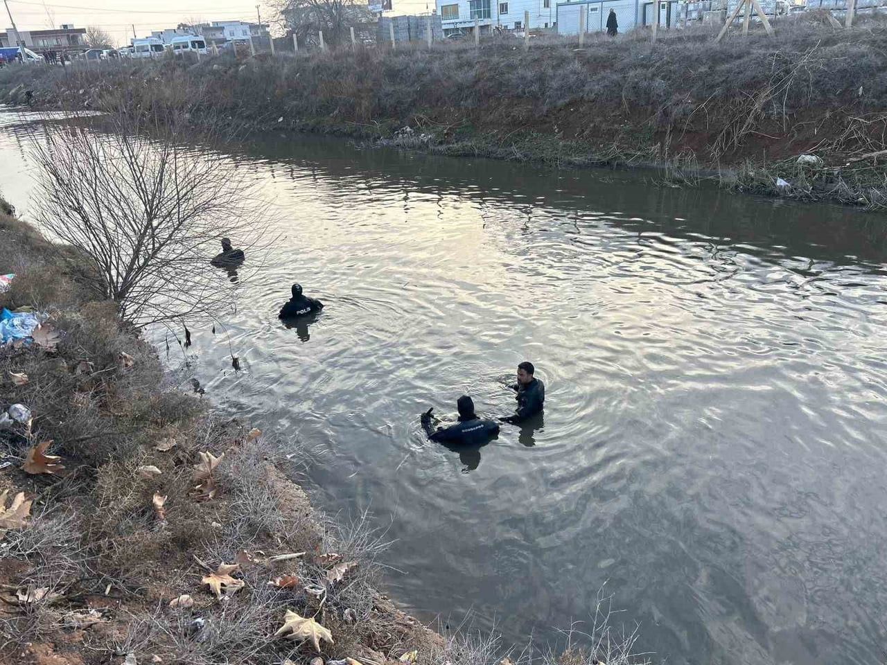 SULAMA KANALINDA KAYBOLAN SÜRÜCÜ 10 GÜNDÜR ARANIYOR