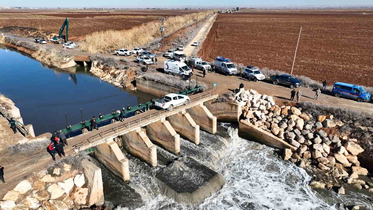 SULAMA KANALINDA KAYBOLAN SÜRÜCÜ 13 GÜNDÜR ARANIYOR