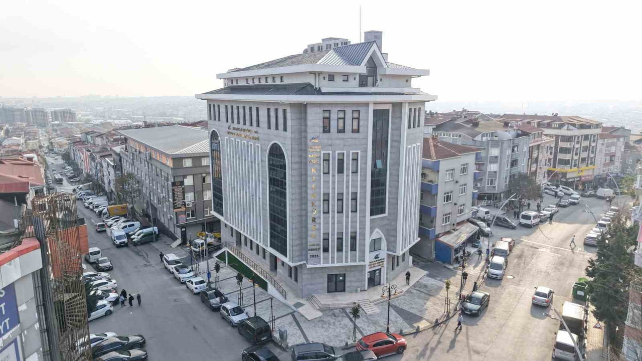 SULTANGAZİ BELEDİYESİ HİZMETLE DOLU BİR YILI DAHA GERİDE BIRAKTI. 2025 YILI İÇERİSİNDE İLÇE...