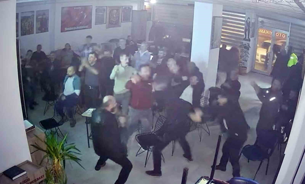 SÜPER LİG’İN 19. HAFTASINDA TRABZONSPOR, SAHASINDA KASIMPAŞA’YI AĞIRLADI. ŞAMPİYONLUK YARIŞINDA...