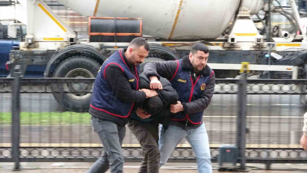 ŞÜPHELİ ADLİYE SEVK