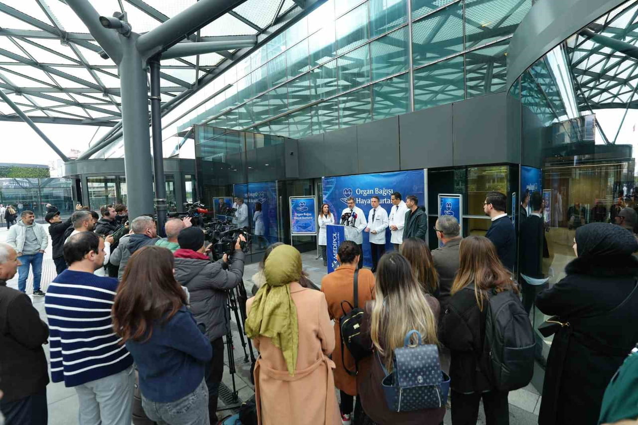 SÜREÇ HAKKINDA MEDİPOL SAĞLIK GRUBU'NDAN KAMUOYUNU BİLGİLENDİRMEK AMACIYLA AÇIKLAMA YAPILDI.