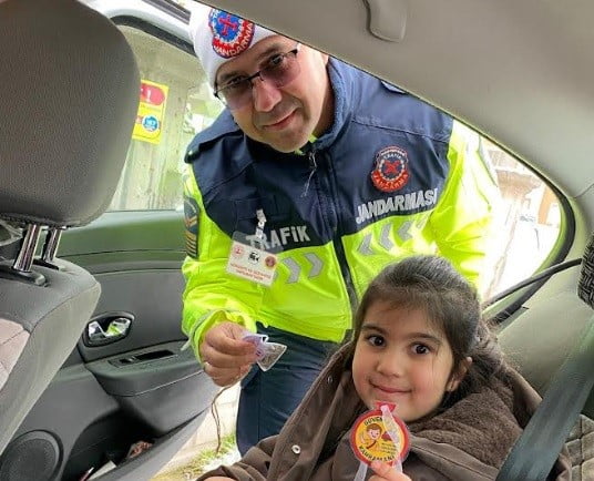 TAVŞANLI HANDE GÜL ANAOKULU ÖĞRENCİLERİ "GÜVENLİ YOLCULUK"